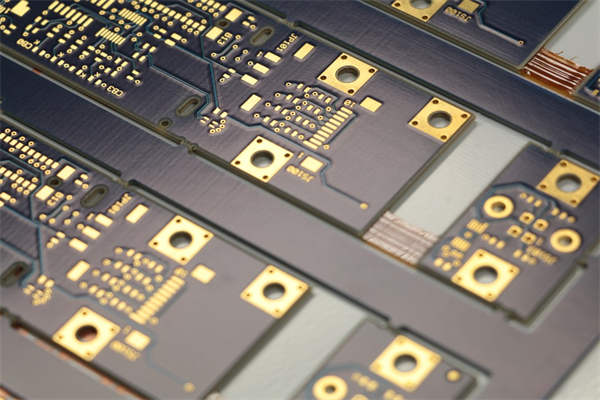 What is HDI PCB？